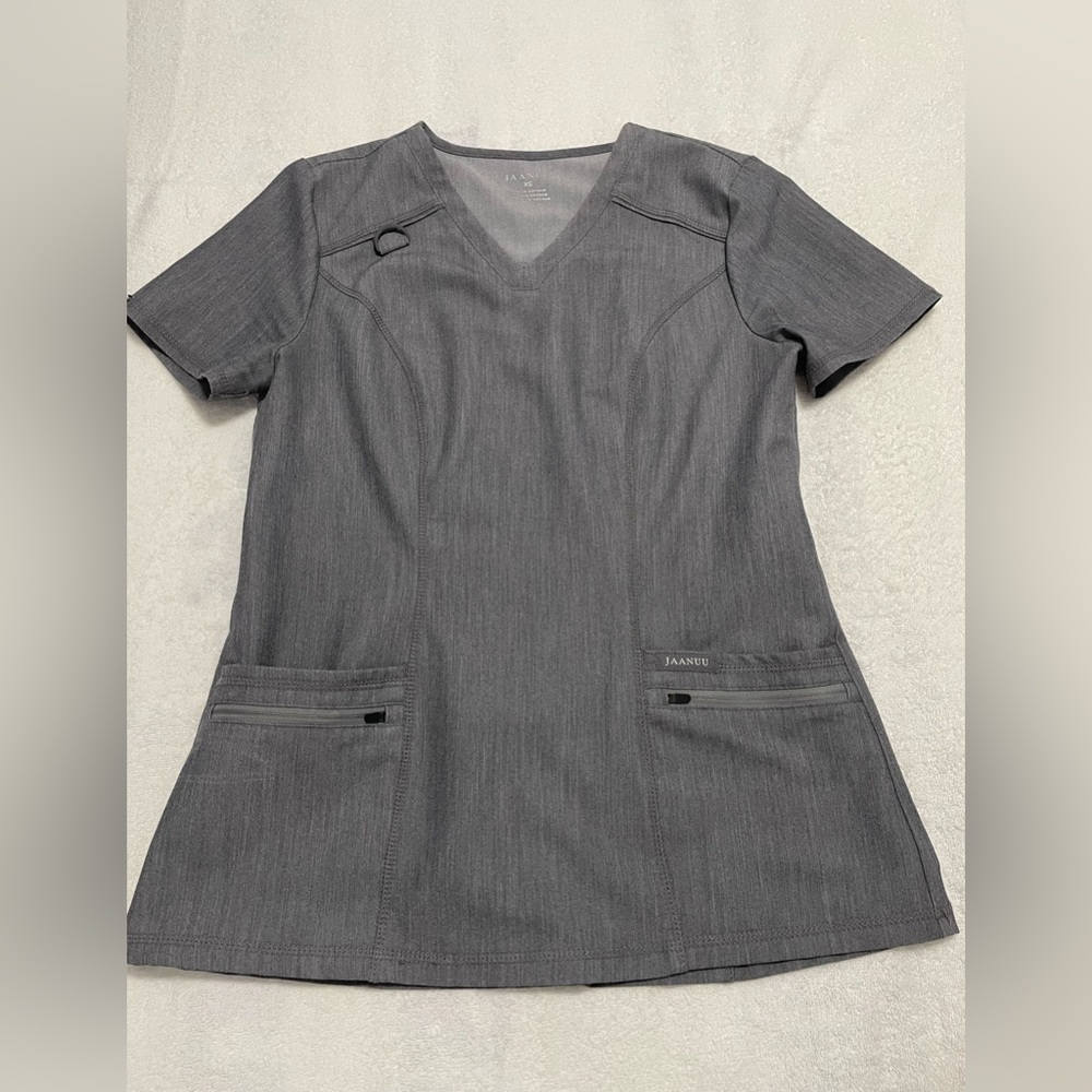 Jaanuu uniform top